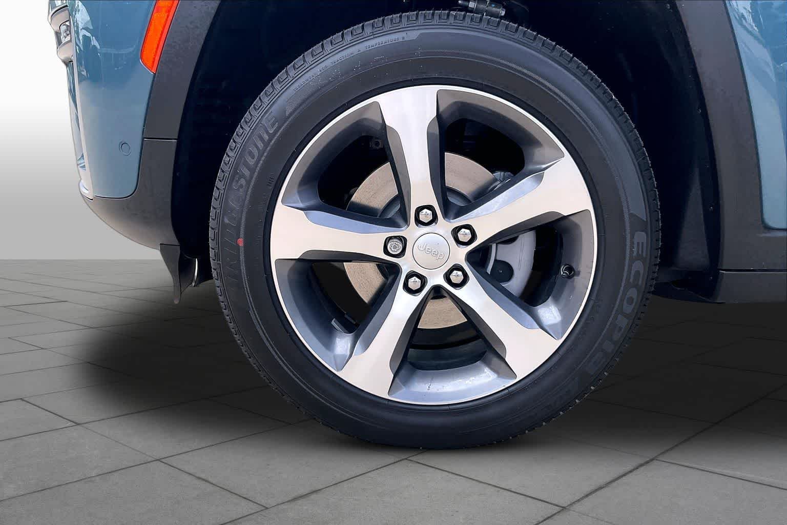 New 2026 Steel Blue Exterior Paint Jeep Limited image 11
