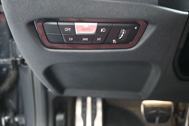 Used 2023 Gray BMW eDrive40 image 21