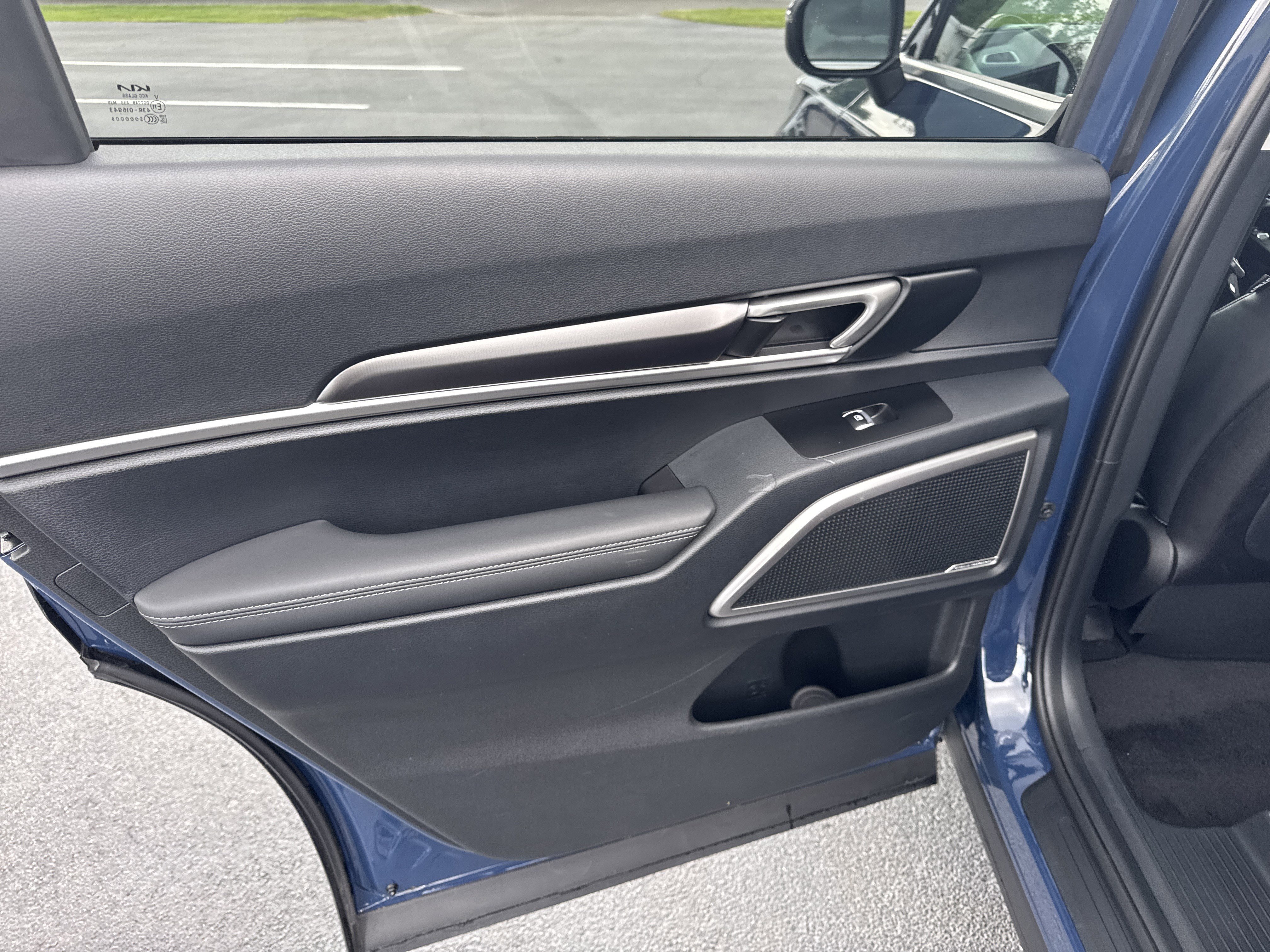 Used 2025 Midnight Lake Blue Kia S image 28