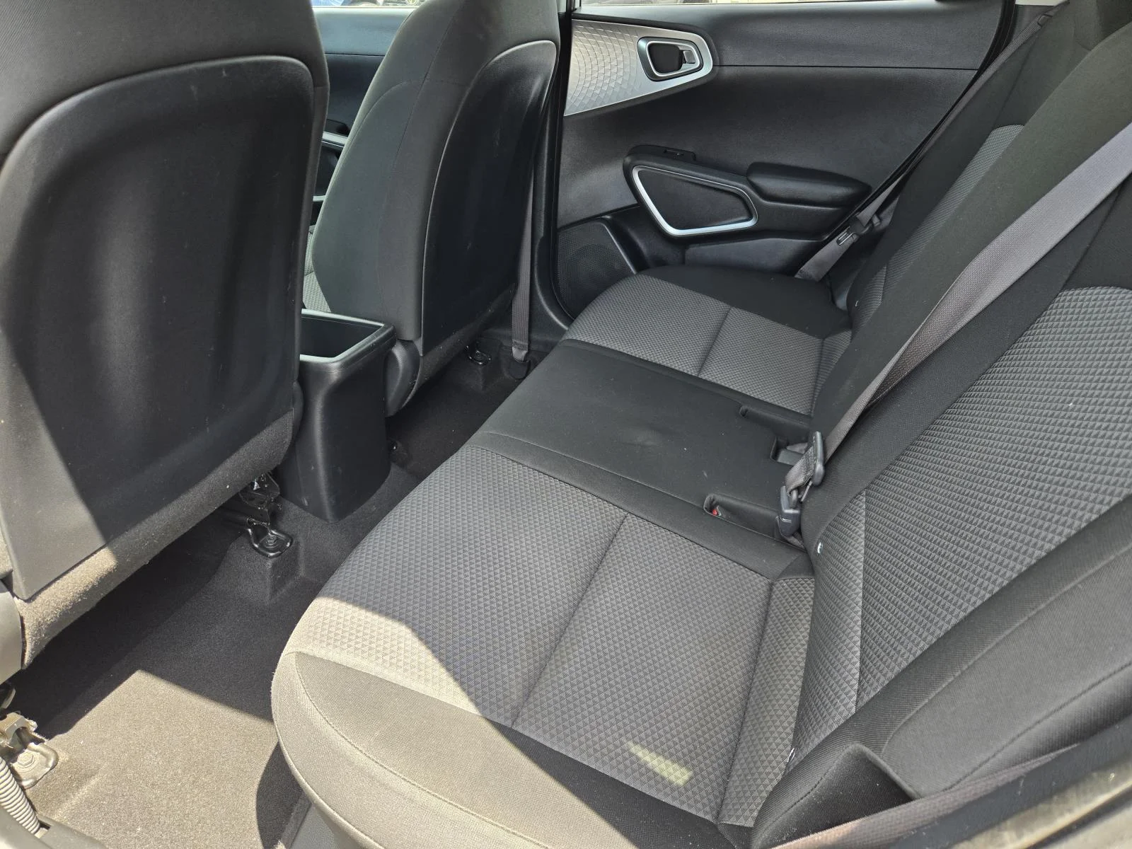 Used 2020 Sparkling Silver Kia LX Manual image 23