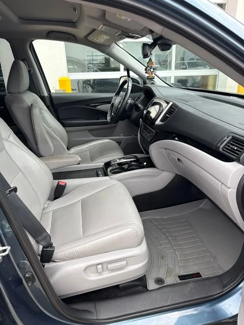 Used 2018  Honda Elite image 12