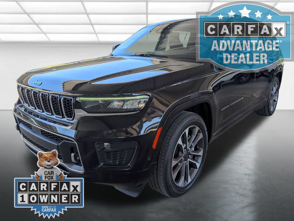 Used 2023  Jeep Overland image 31