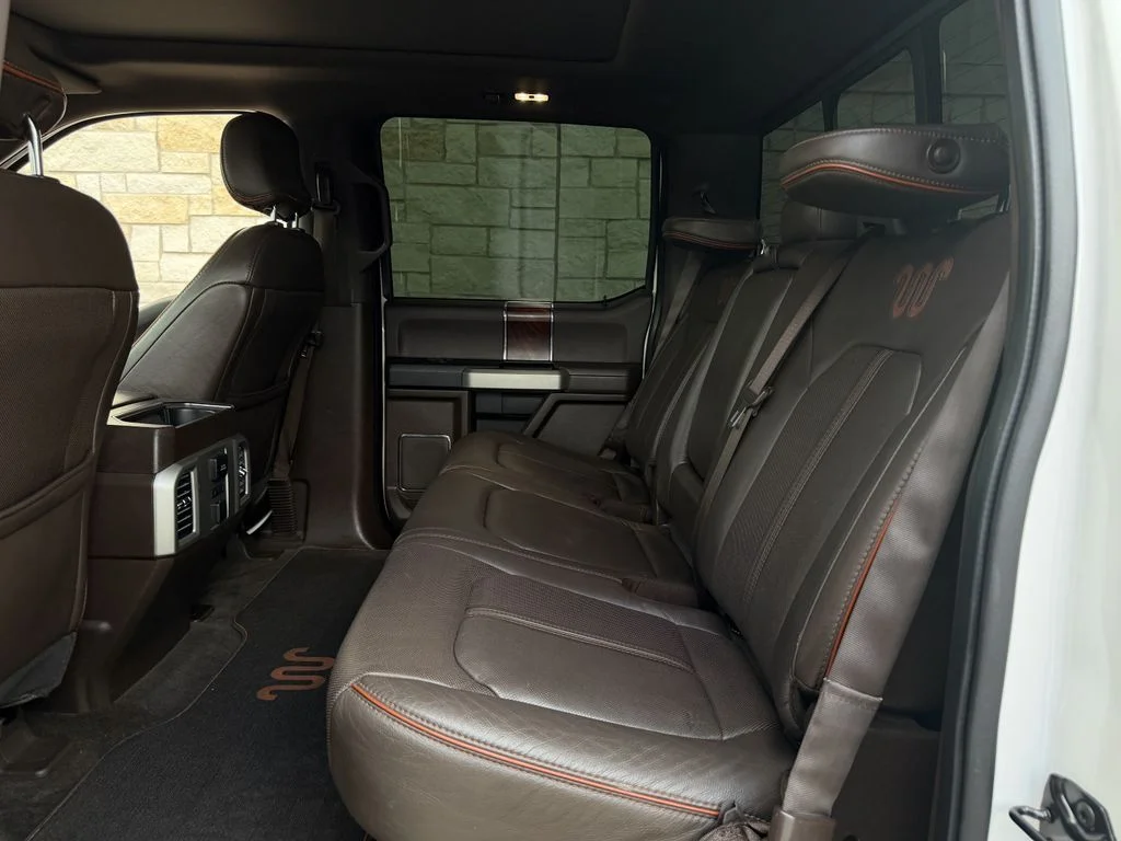 Used 2016  Ford King Ranch image 28