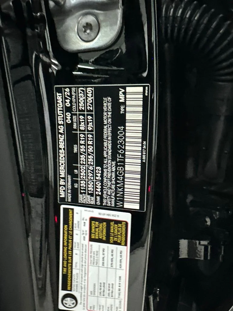 New 2026 Black Mercedes-Benz GLC 300 image 28