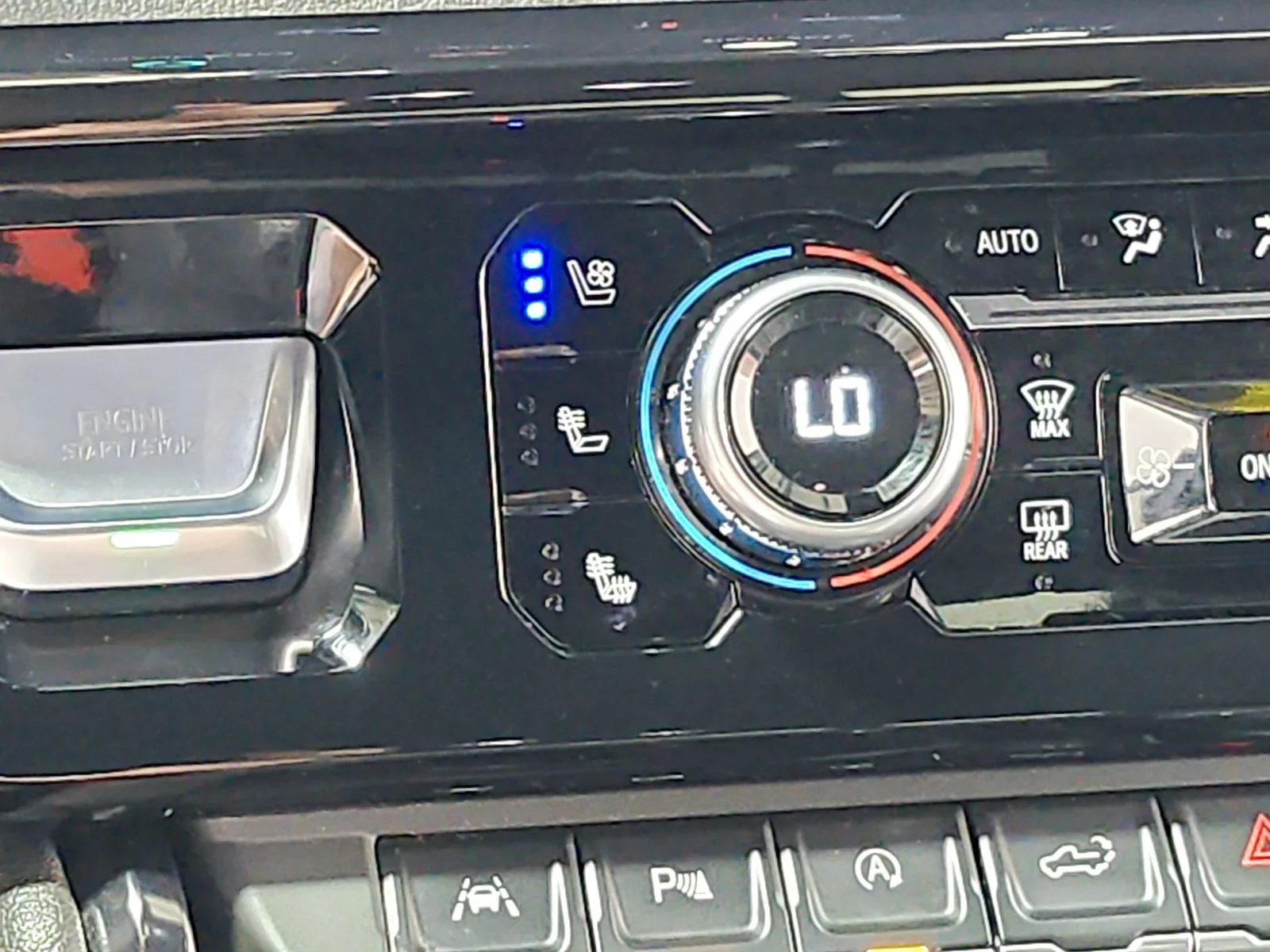 2024 GMC Sierra 1500 AT4 - Photo 38