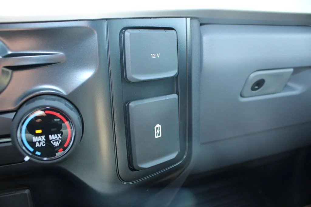 New 2027 Oxford White Ford F-350® XL image 33