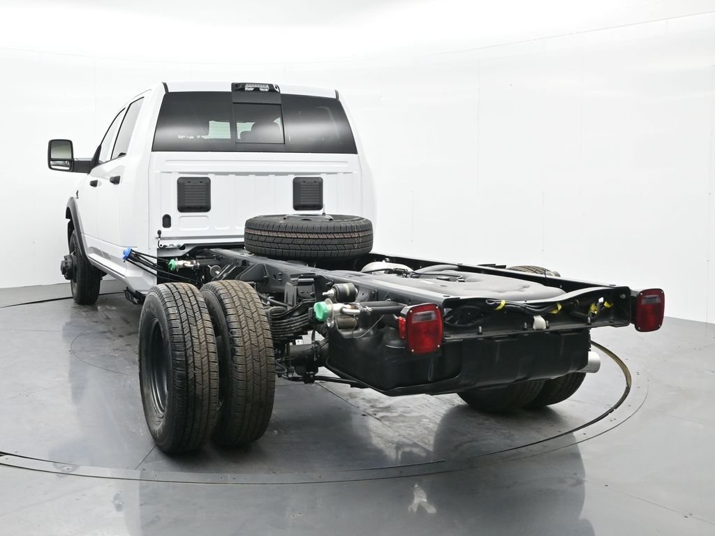 New 2026 Bright White Clear-Coat Exterior Paint RAM Tradesman image 9