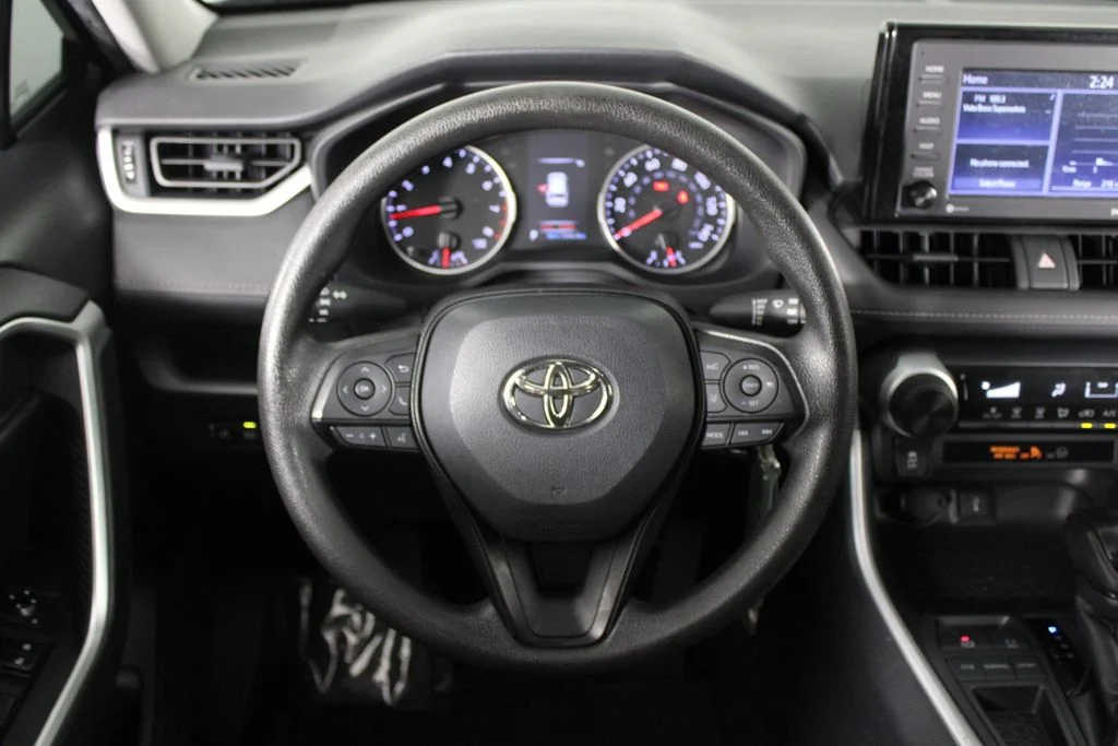 Used 2022 Gray Toyota LE image 9