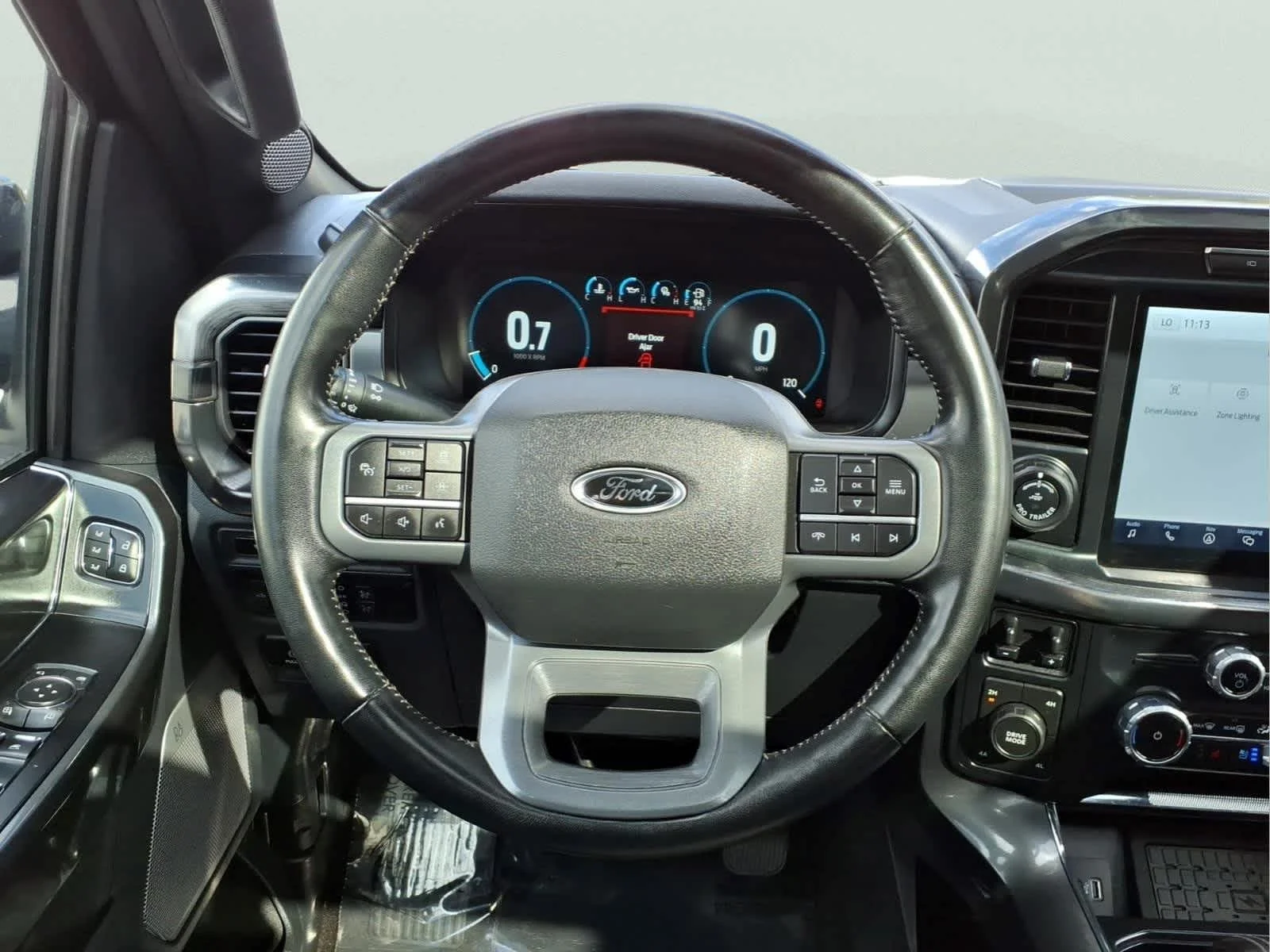 Used 2023 Agate Black Ford LARIAT image 18