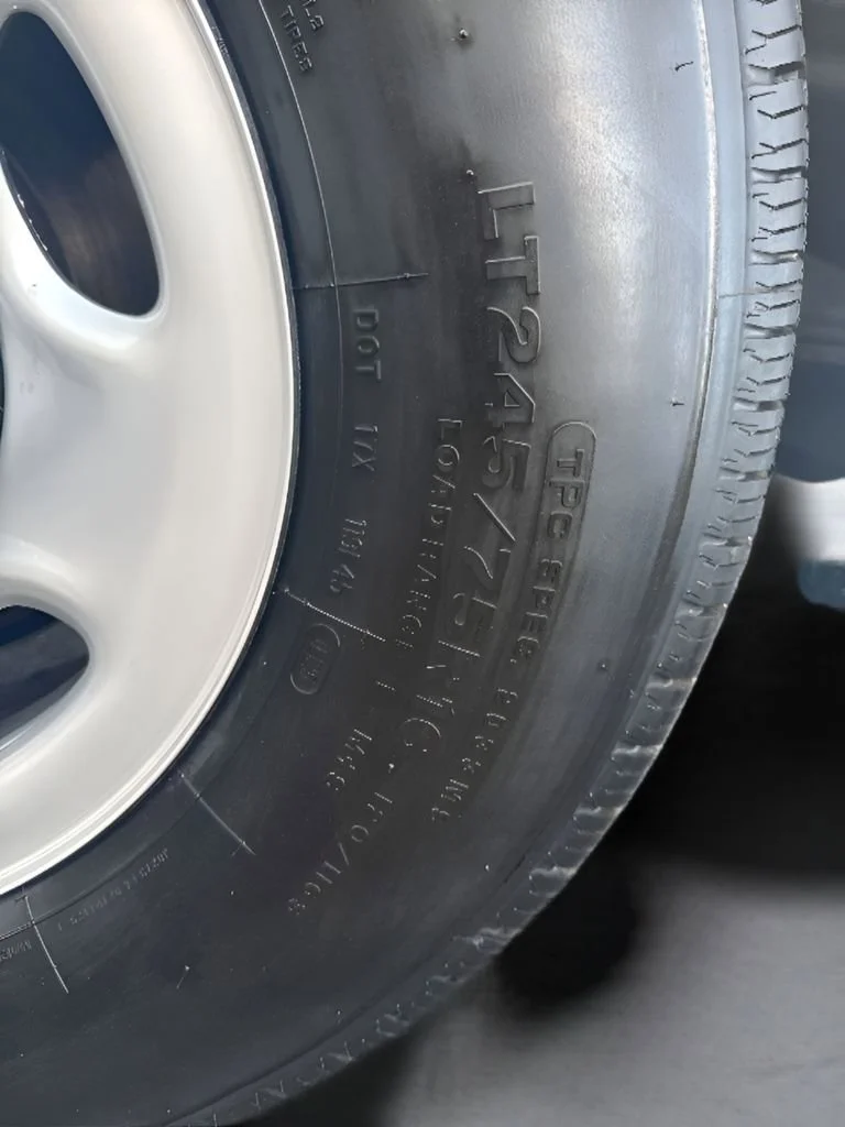 Used 2023 Summit White Chevrolet WT image 28