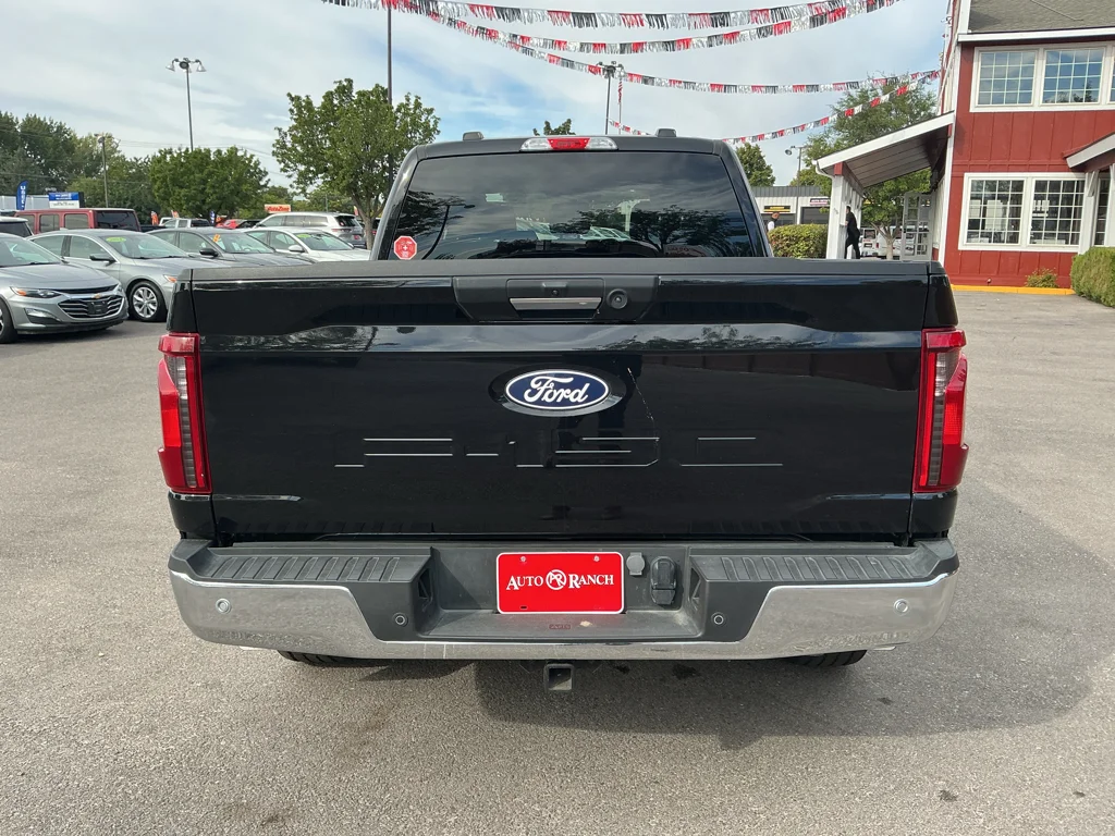 Used 2024 AGATE BLACK METALLIC Ford XLT image 6