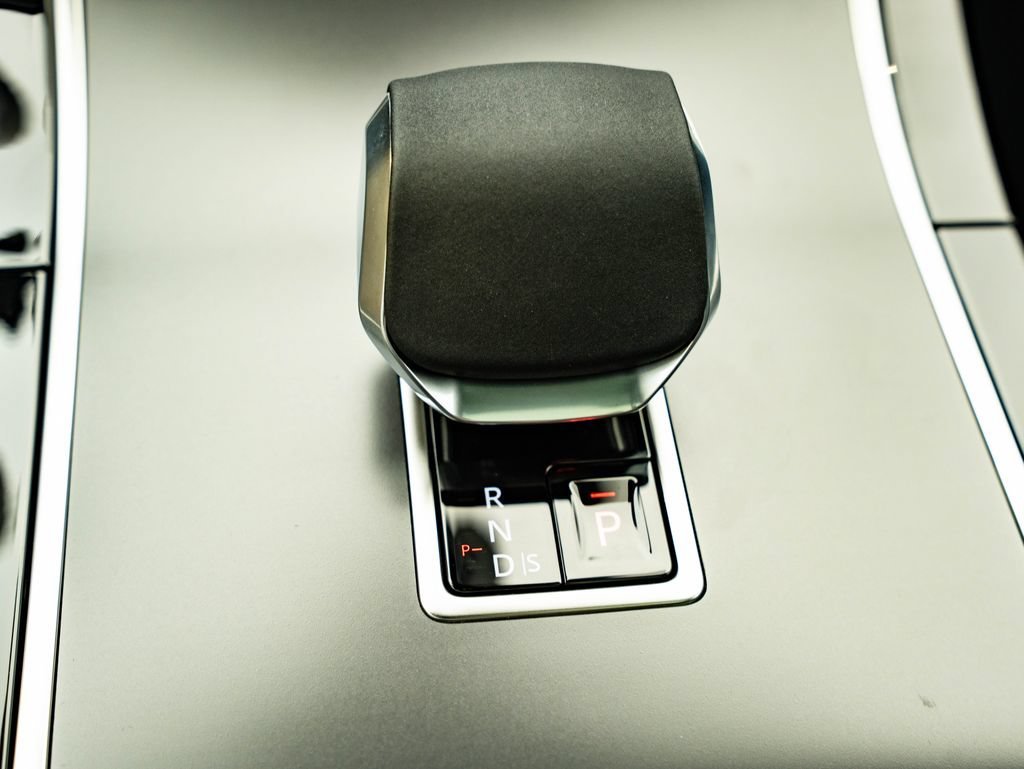 New 2026 Arroios Grey Land Rover S image 37