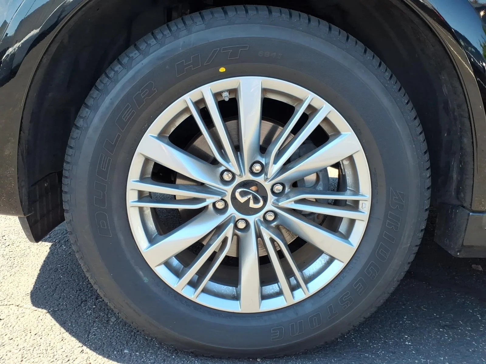 Used 2020 Black INFINITI LUXE image 10
