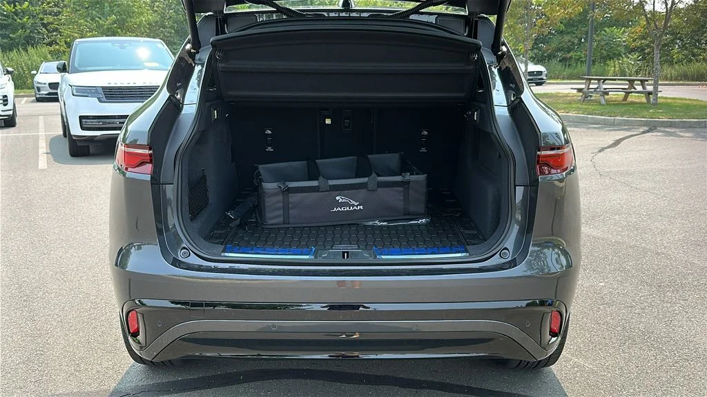 2026 Jaguar F-Pace R-Dynamic S - Photo 27
