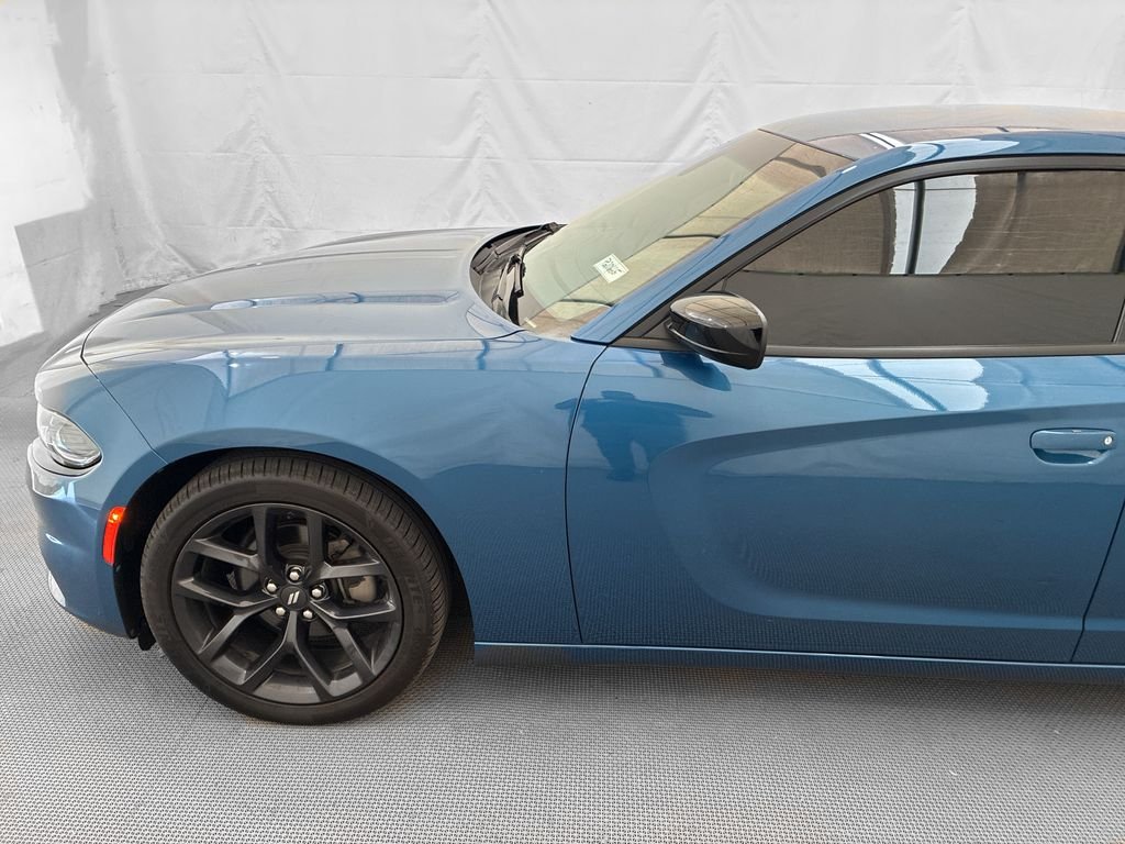 Used 2022 Frostbite Dodge SXT image 3
