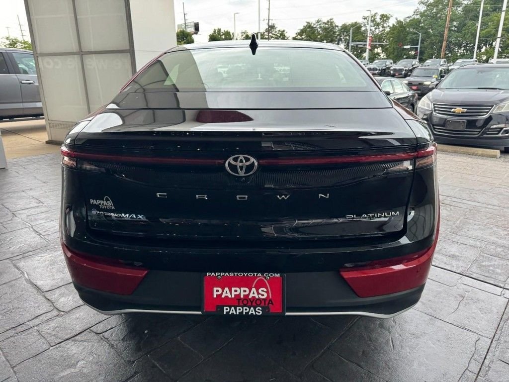 Used 2025 Red Toyota Platinum image 4