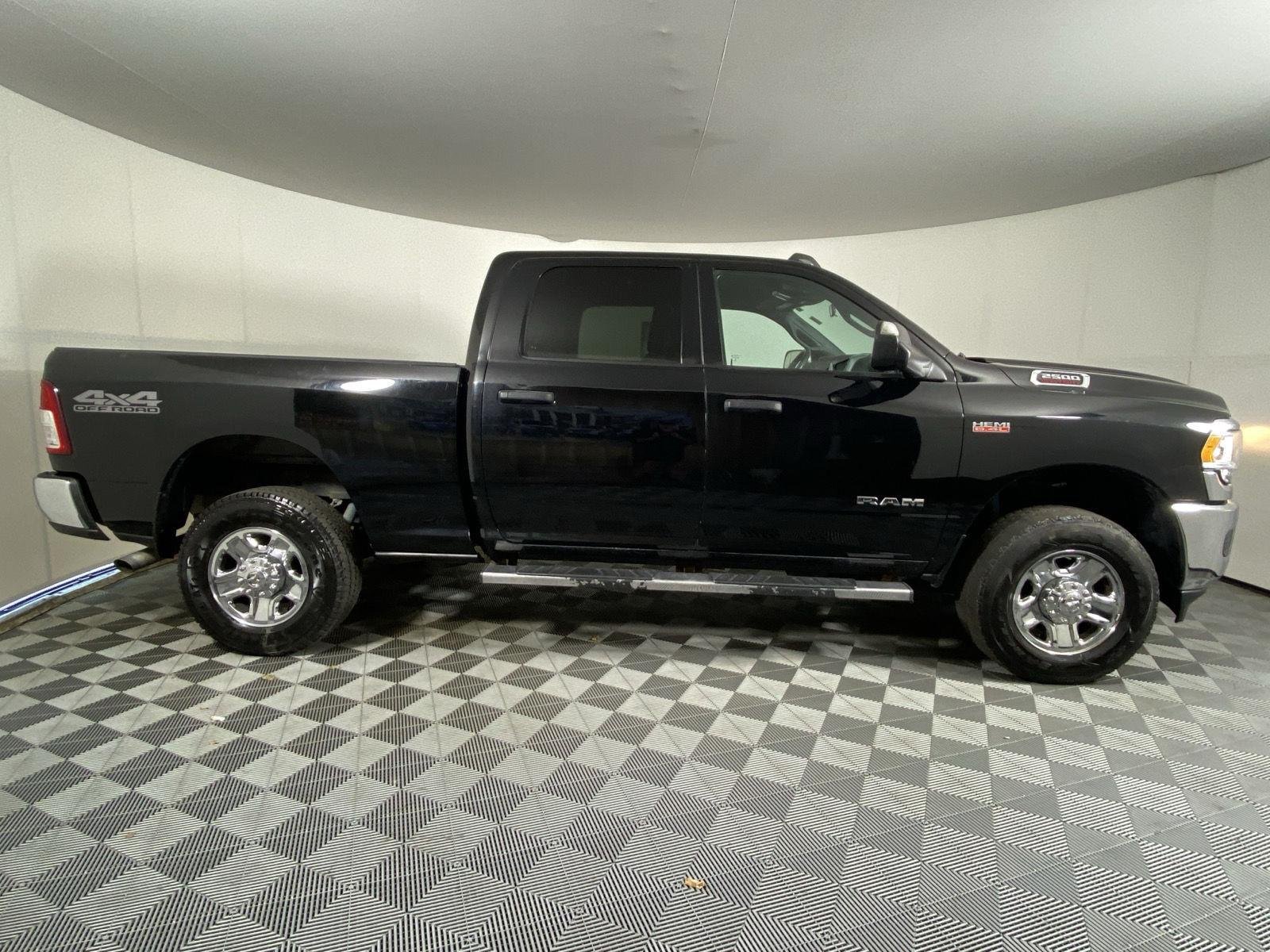Used 2021 Diamond Black Crystal Pearlcoat Ram Tradesman image 9