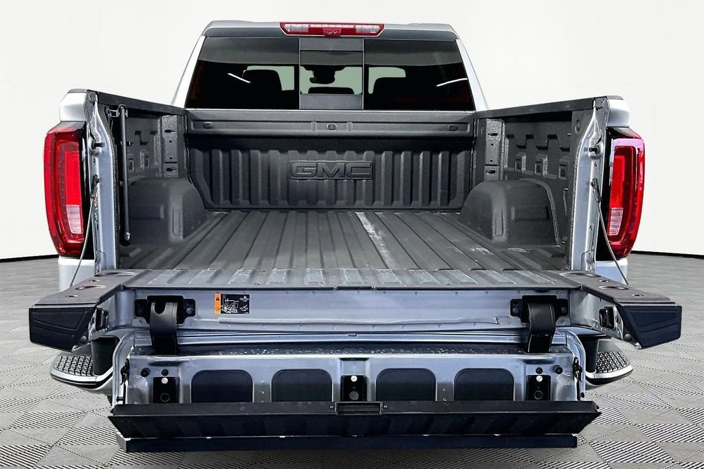 Used 2025 Sterling Metallic GMC Denali image 7