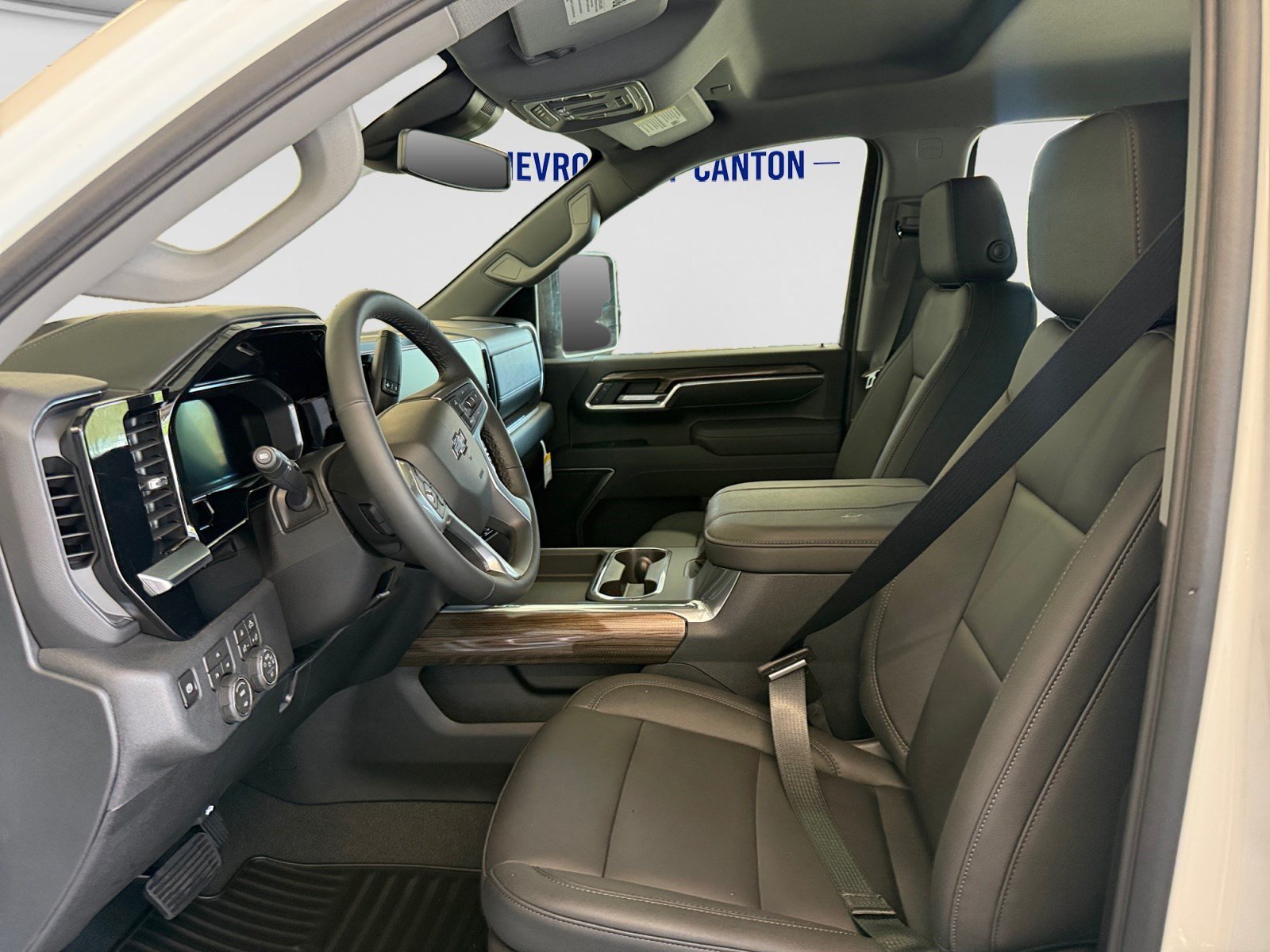 2026 Chevrolet Silverado 2500 HD LT - Photo 9
