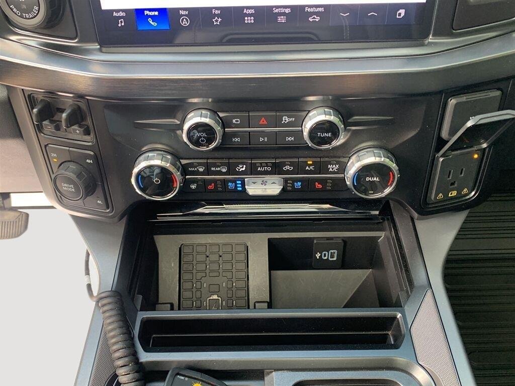 Used 2026 Agate Black Metallic Ford Lariat image 18