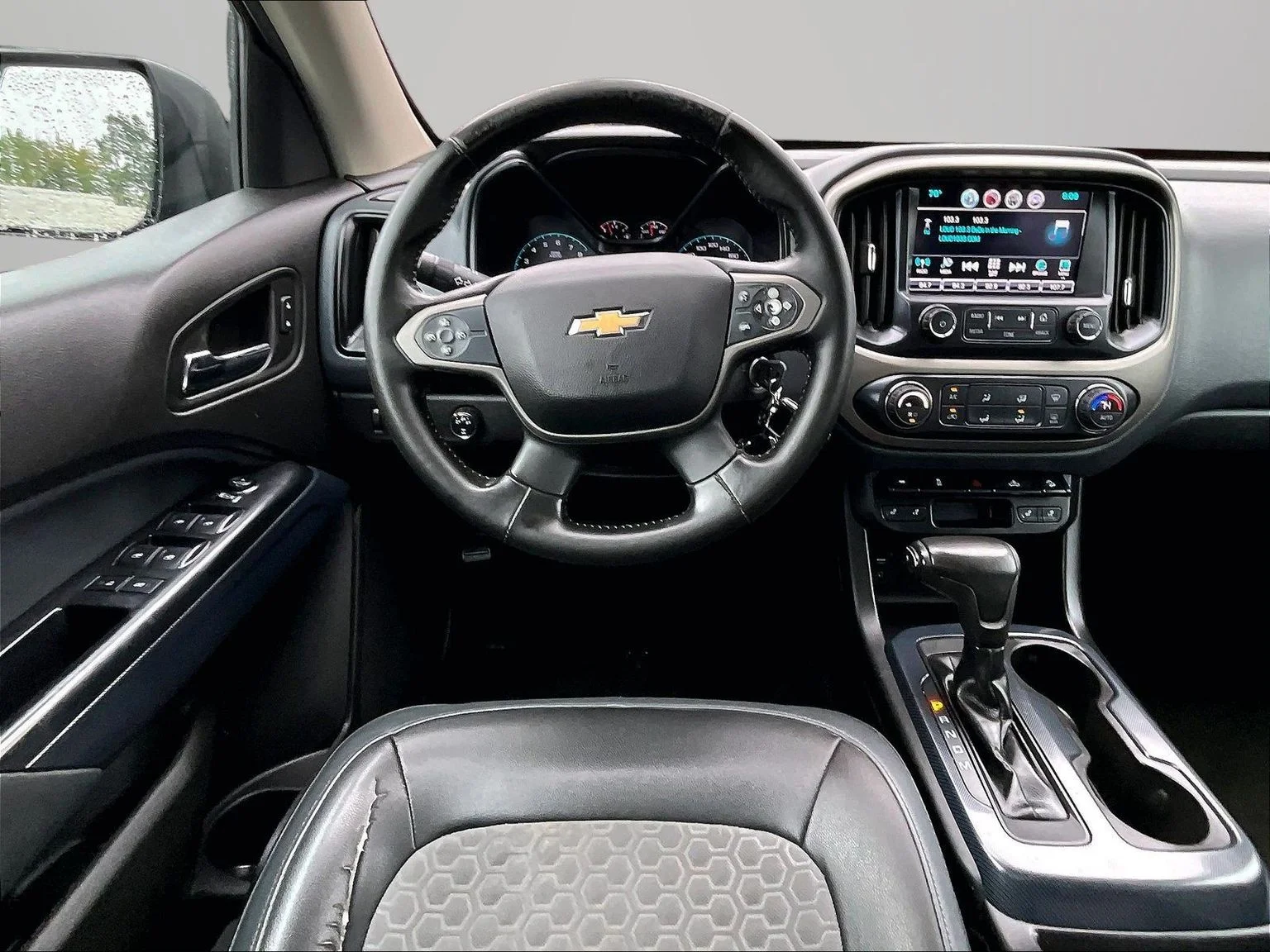 Used 2016 Black Chevrolet Z71 image 6