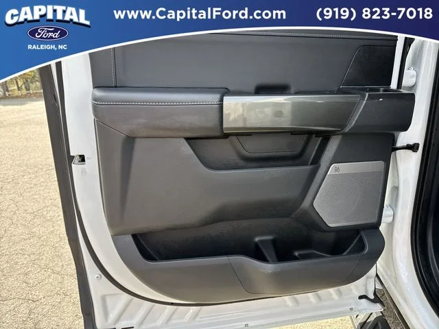 Used 2023 White Ford XLT image 18