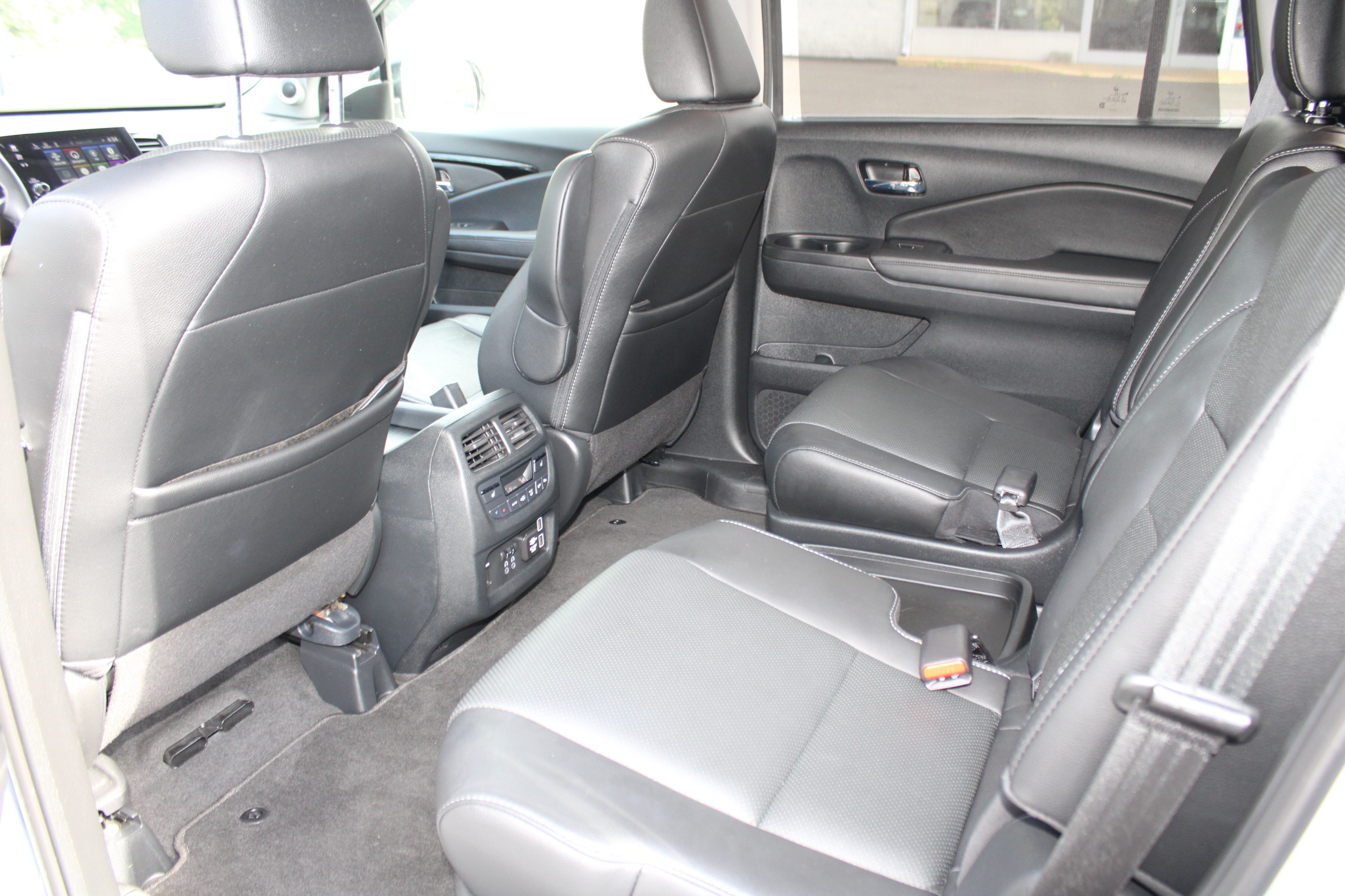 Used 2022 Sonic Gray Pearl Honda Elite image 24