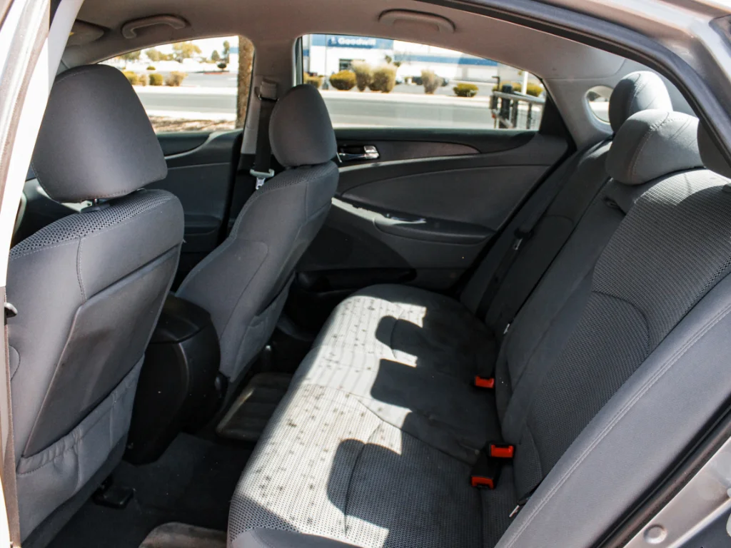 Used 2013 Harbor Gray Metallic Hyundai GLS image 21