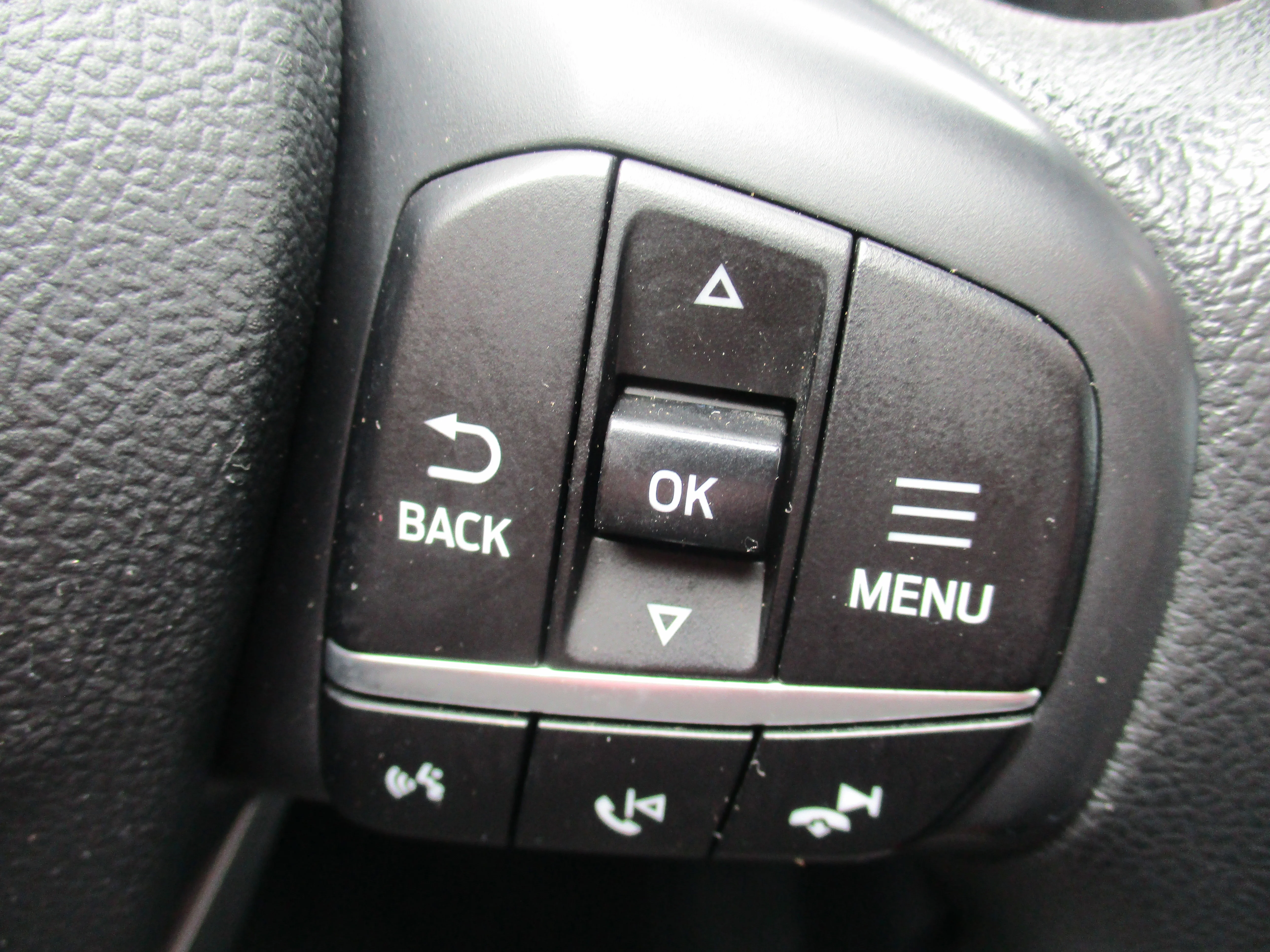 Used 2020 Dark Persian Green Metallic Ford SE image 9