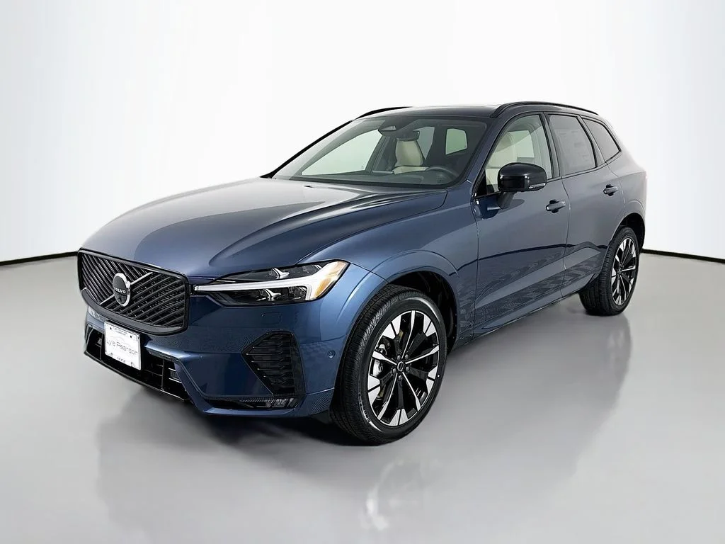 2026 Volvo XC60 B5 Plus Dark AWD's photo
