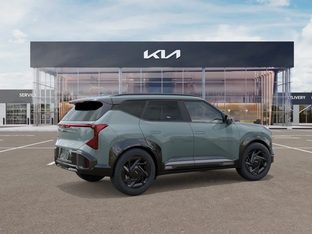 New 2027 Iceberg Green Kia X-Line SX image 6