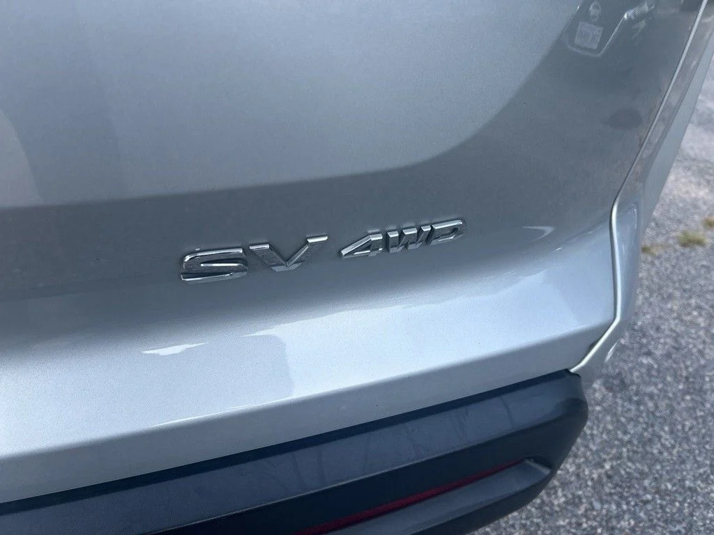 Used 2023 Silver Nissan SV image 4