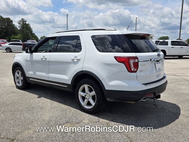 Used 2018 White Ford XLT image 7