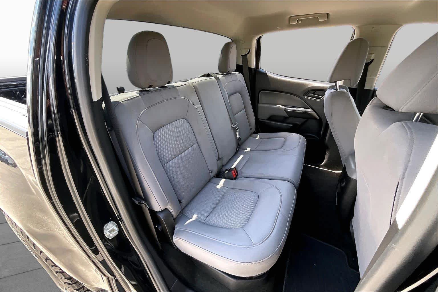 Used 2017 Onyx Black GMC 2WD image 18