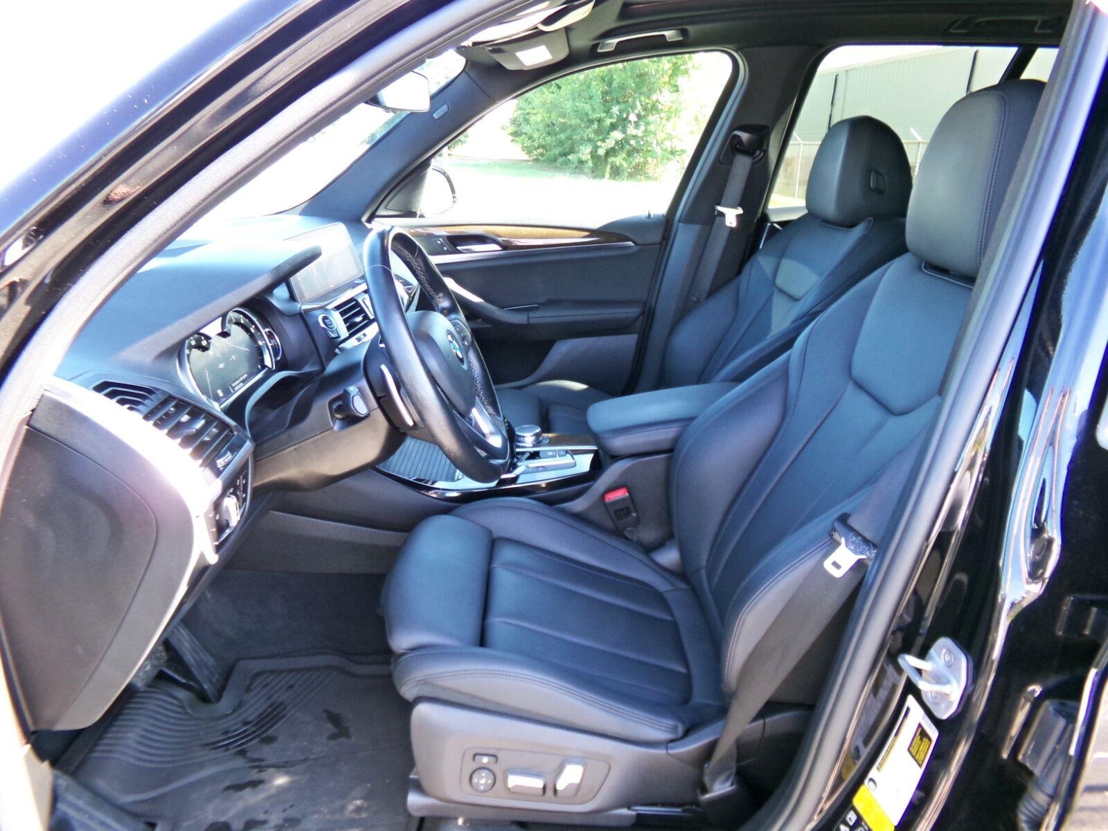 Used 2019 Jet Black BMW xDrive30i image 14