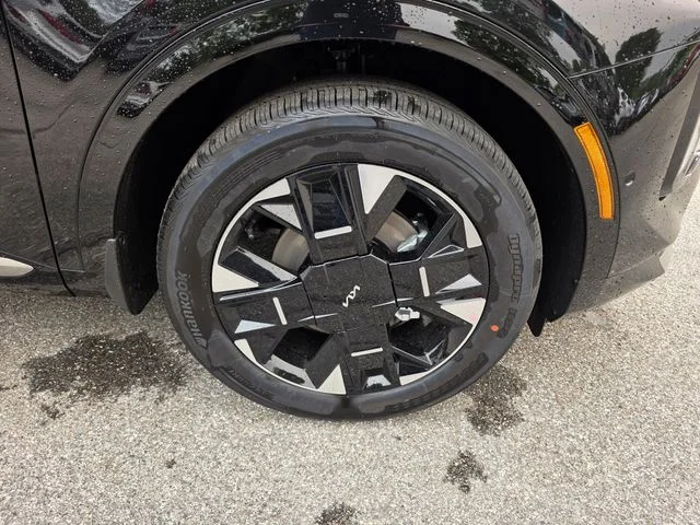 New 2026 Fusion Black Kia SX-Prestige image 12