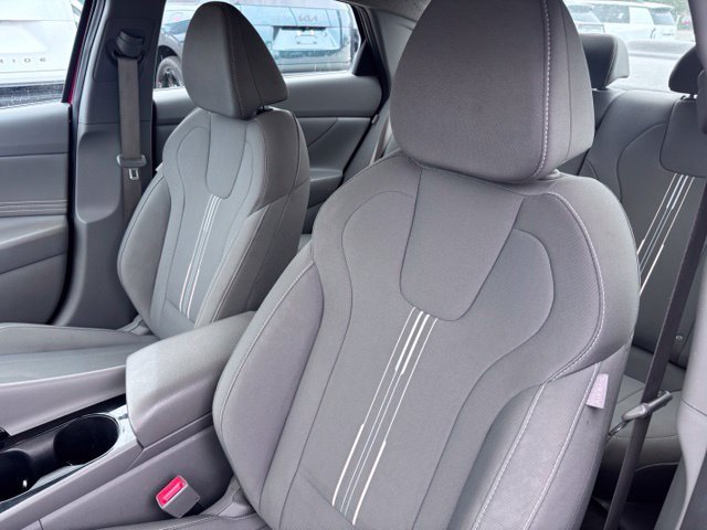 2025 Hyundai Elantra SEL - Photo 17