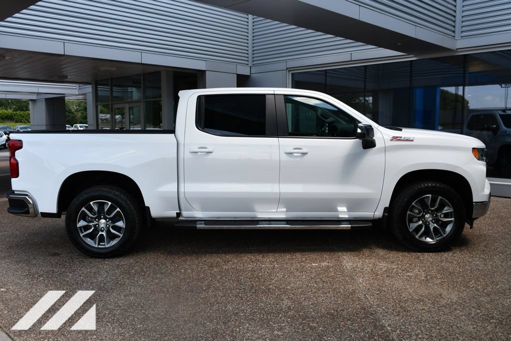 2026 Chevrolet Silverado 1500 LT - Photo 9