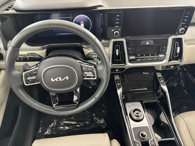 Used 2023 White Kia SX Prestige image 25