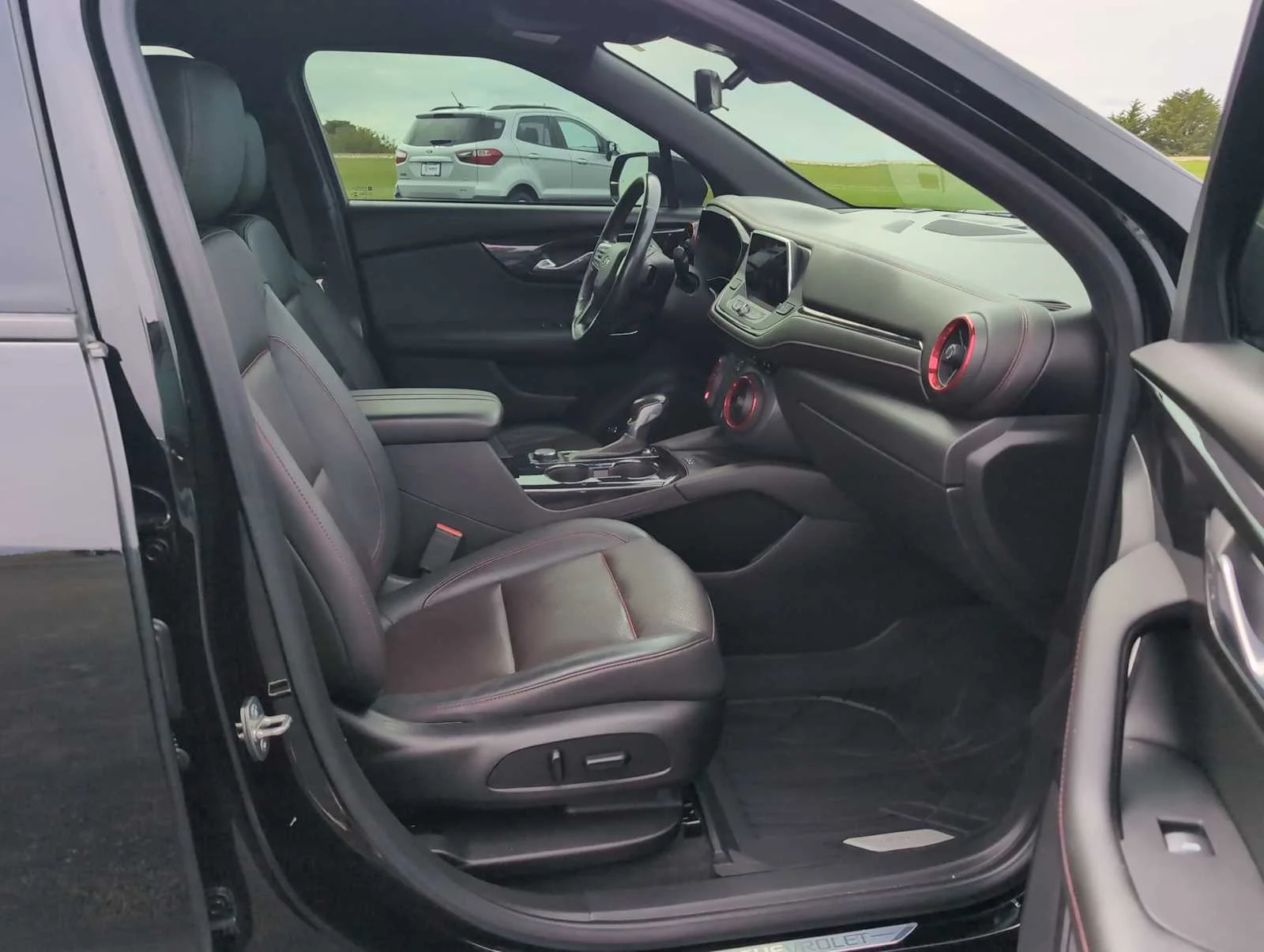 Used 2020 BLACK Chevrolet RS image 29