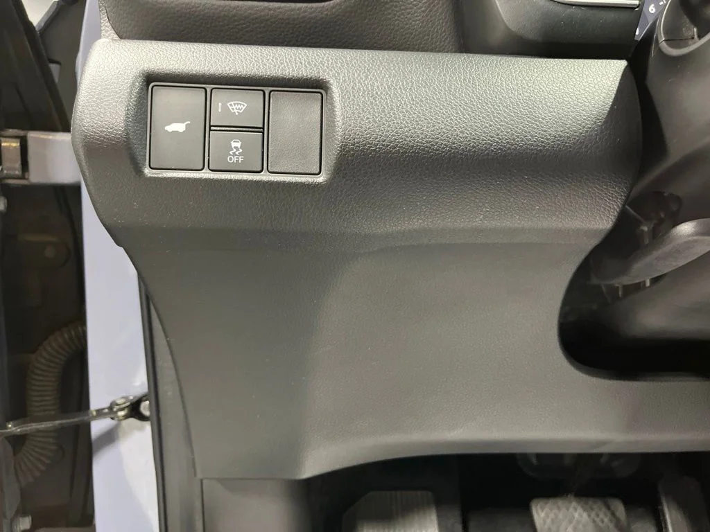 Certified Used 2023 Sonic Gray Pearl Honda AWD ELITE image 13