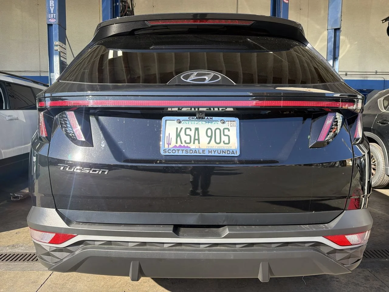 Used 2024 BLACK PEARL HYUNDAI SEL image 5