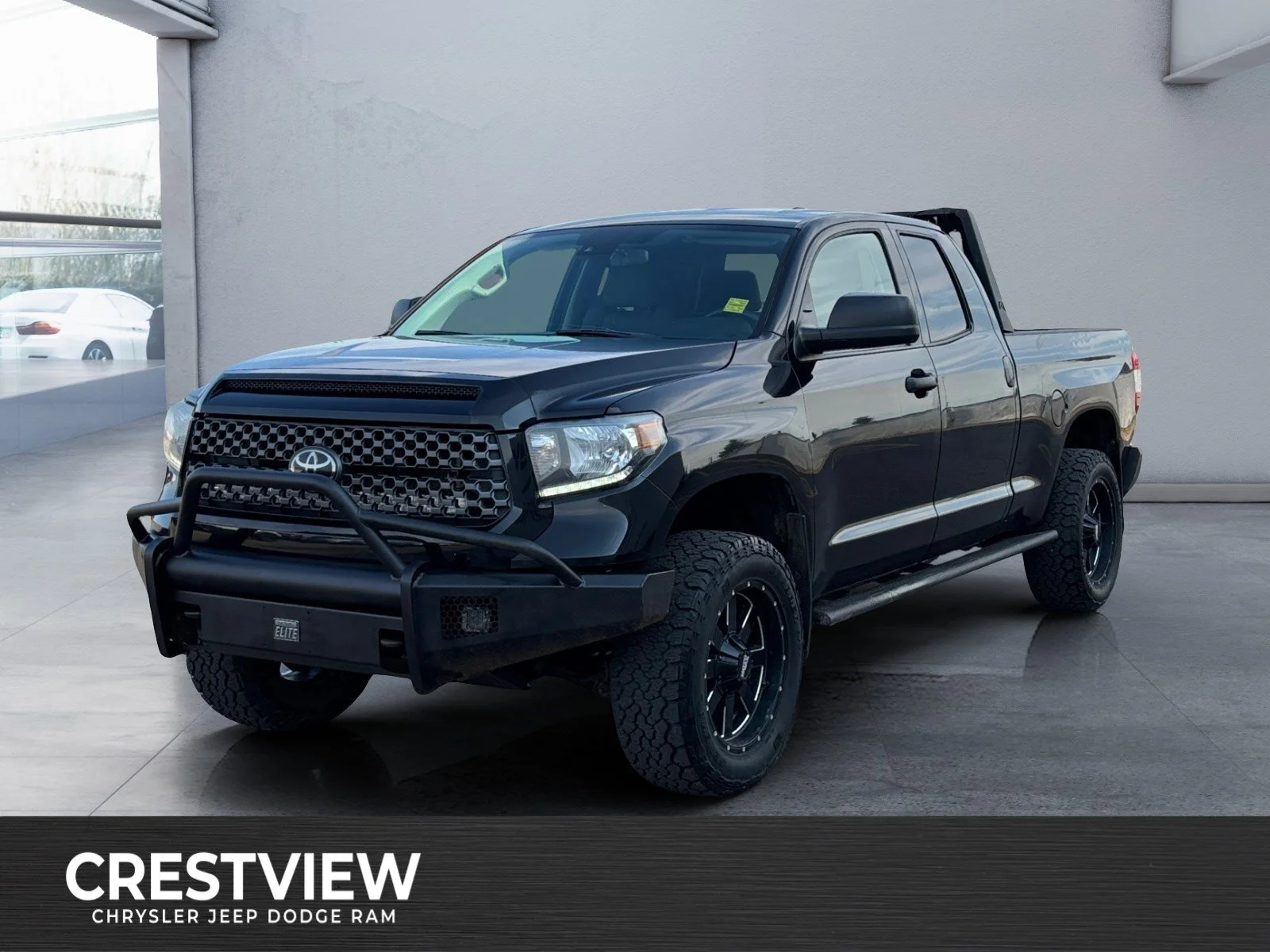 Used 2020 Black Toyota 4x4 Double Cab image 1