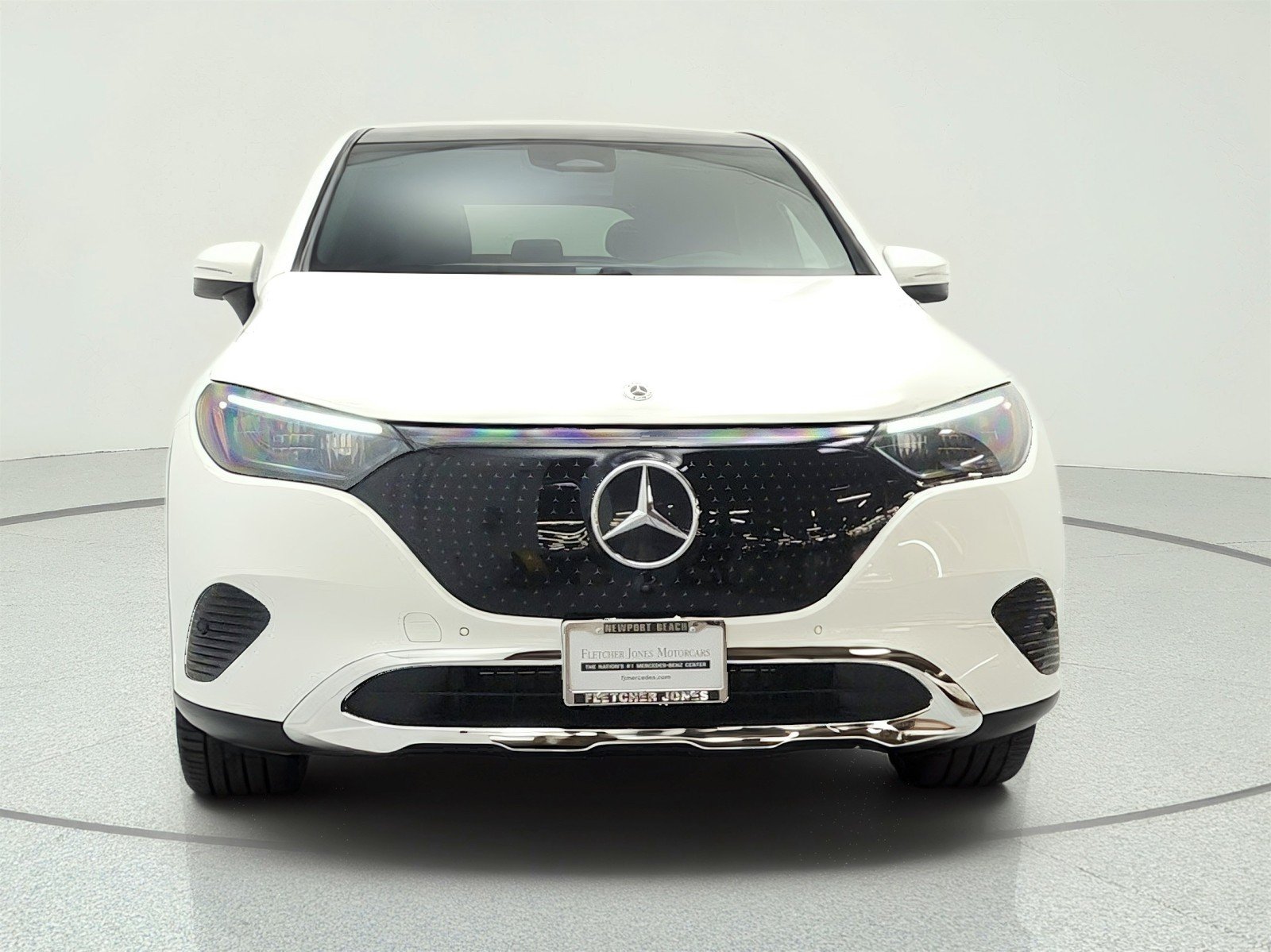 Certified Used 2026 Polar White Mercedes-Benz EQE 320 4MATIC® SUV image 2