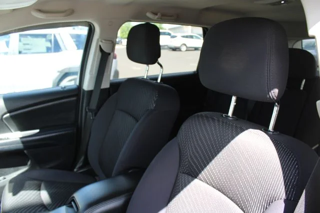 Used 2012 Silver Dodge SXT image 14