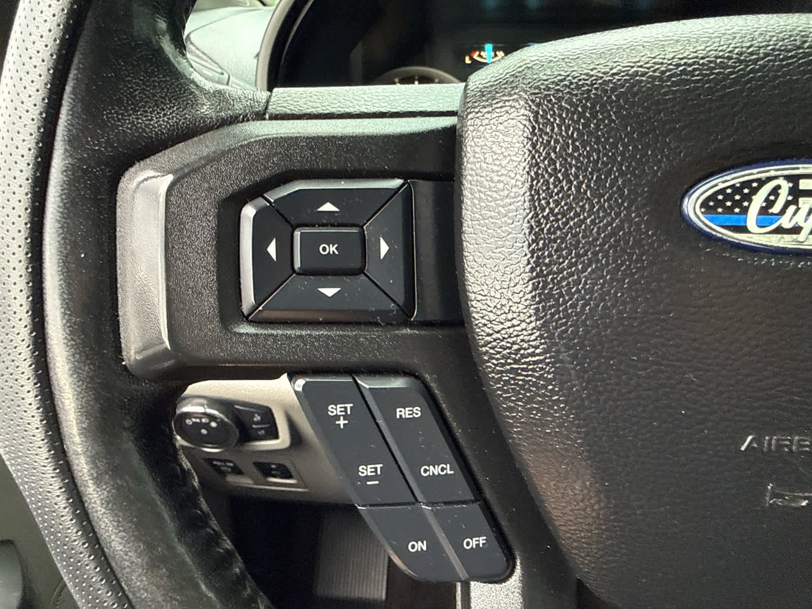 Used 2018 Magnetic Metallic Ford XLT image 19