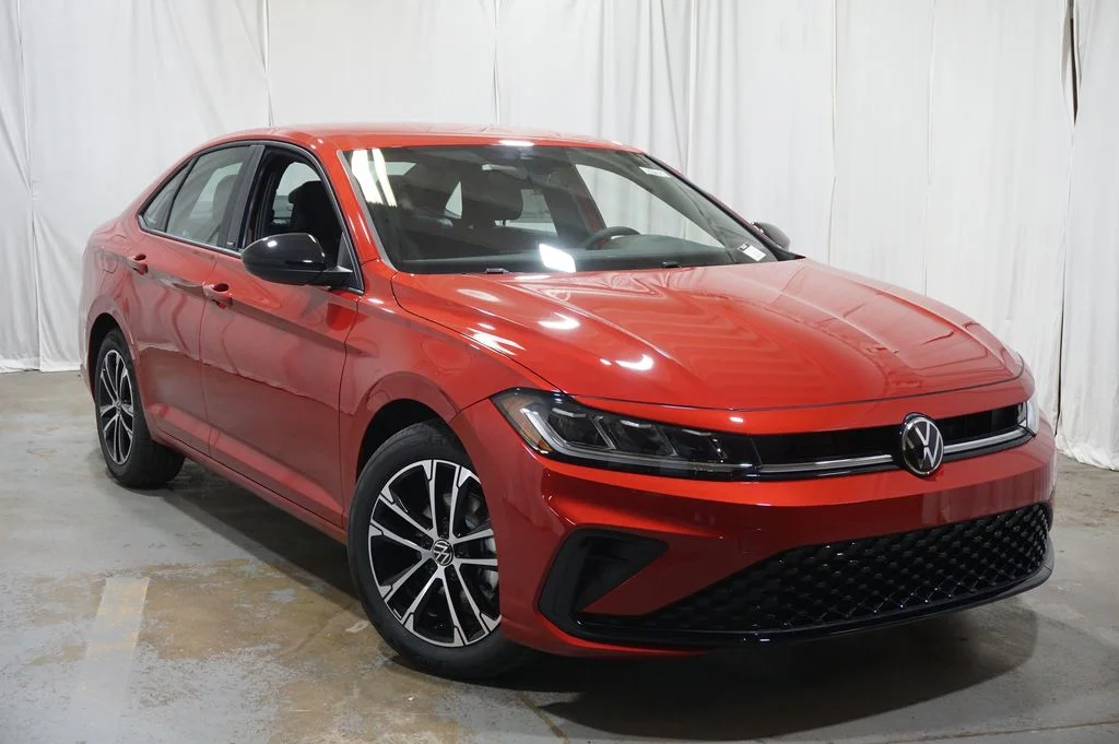 New 2026 Red Volkswagen 1.5T Sport image 3