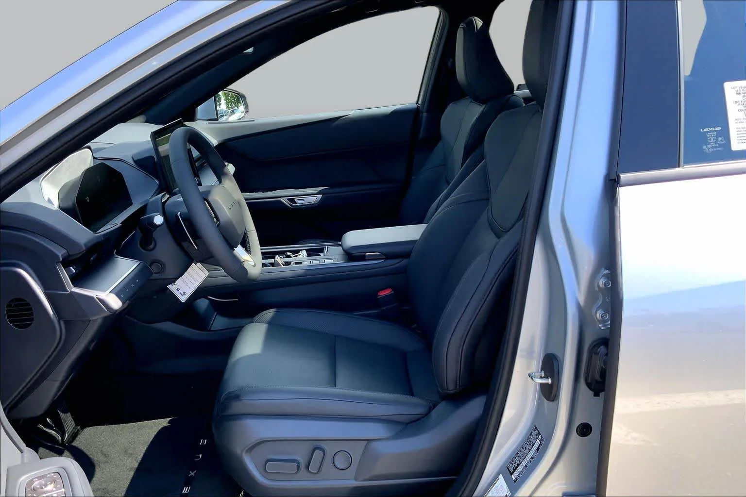 New 2026 Iridium Lexus PREMIUM AWD image 9