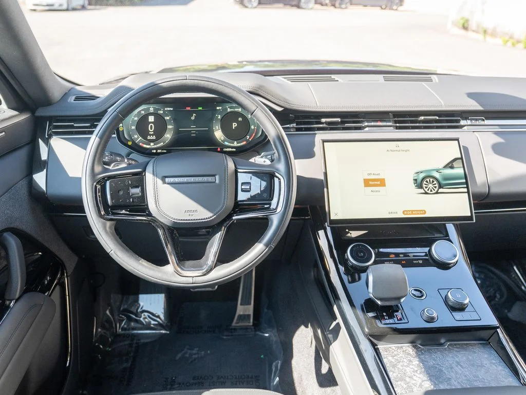 Certified Used 2023 Gray Land Rover SE Dynamic image 13
