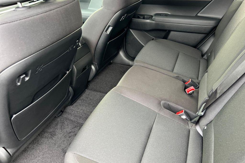 2026 Hyundai Santa Fe SE - Photo 9